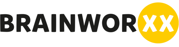Logo mit dem Schriftzug 'BRAINWOR' in Schwarz und zwei schwarzen X in einem gelben Kreis.